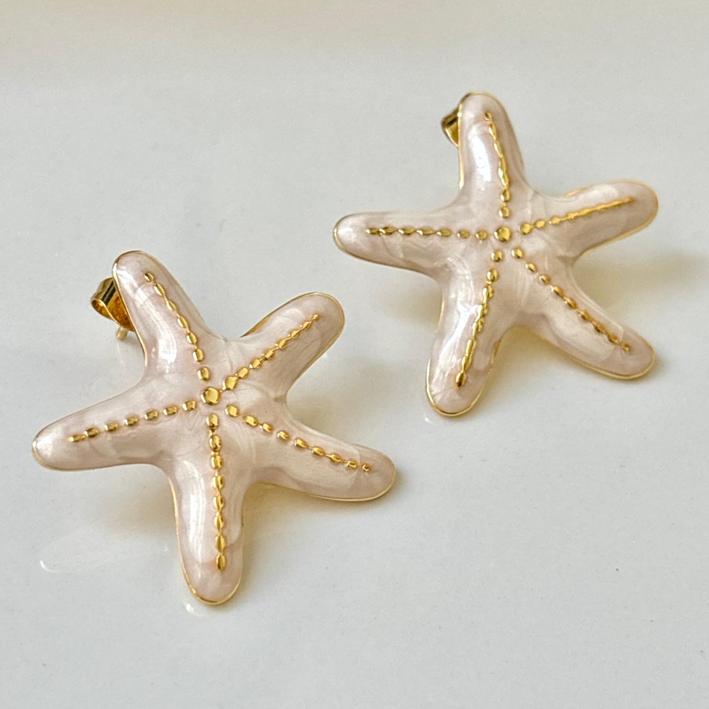 Starlétta Studs -Pearly White
