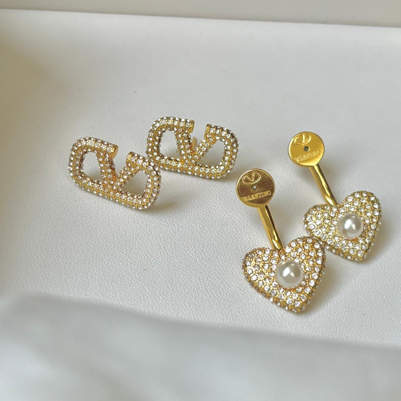 V-Swarovski Crystal Heart Studs -22K | Two Ways