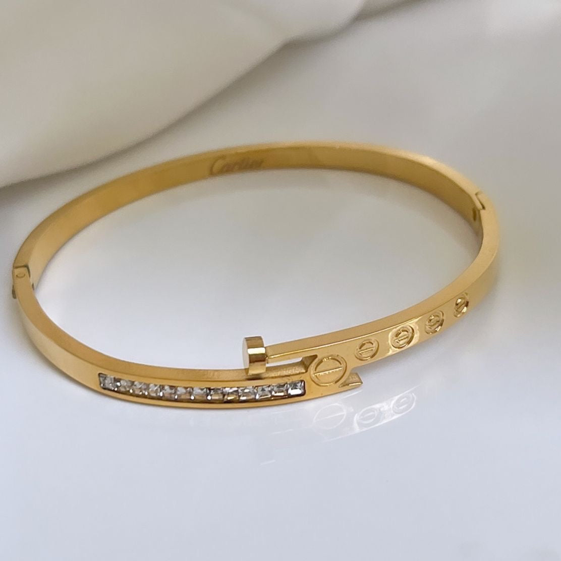 Baguette Cz Nail Bracelet -18K