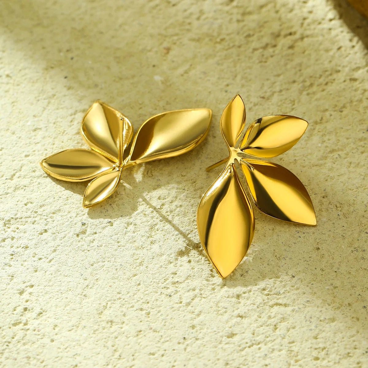 Cascade Studs -18K