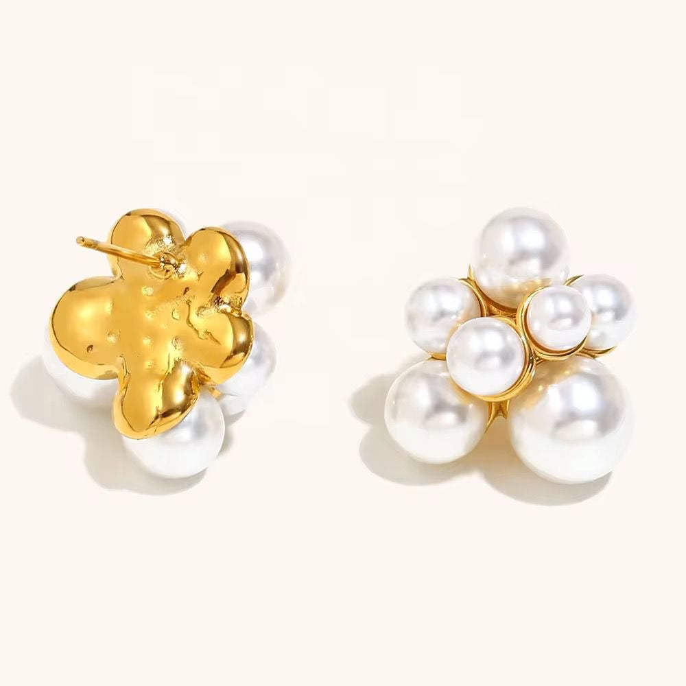 LUX Pearl Poplin Studs