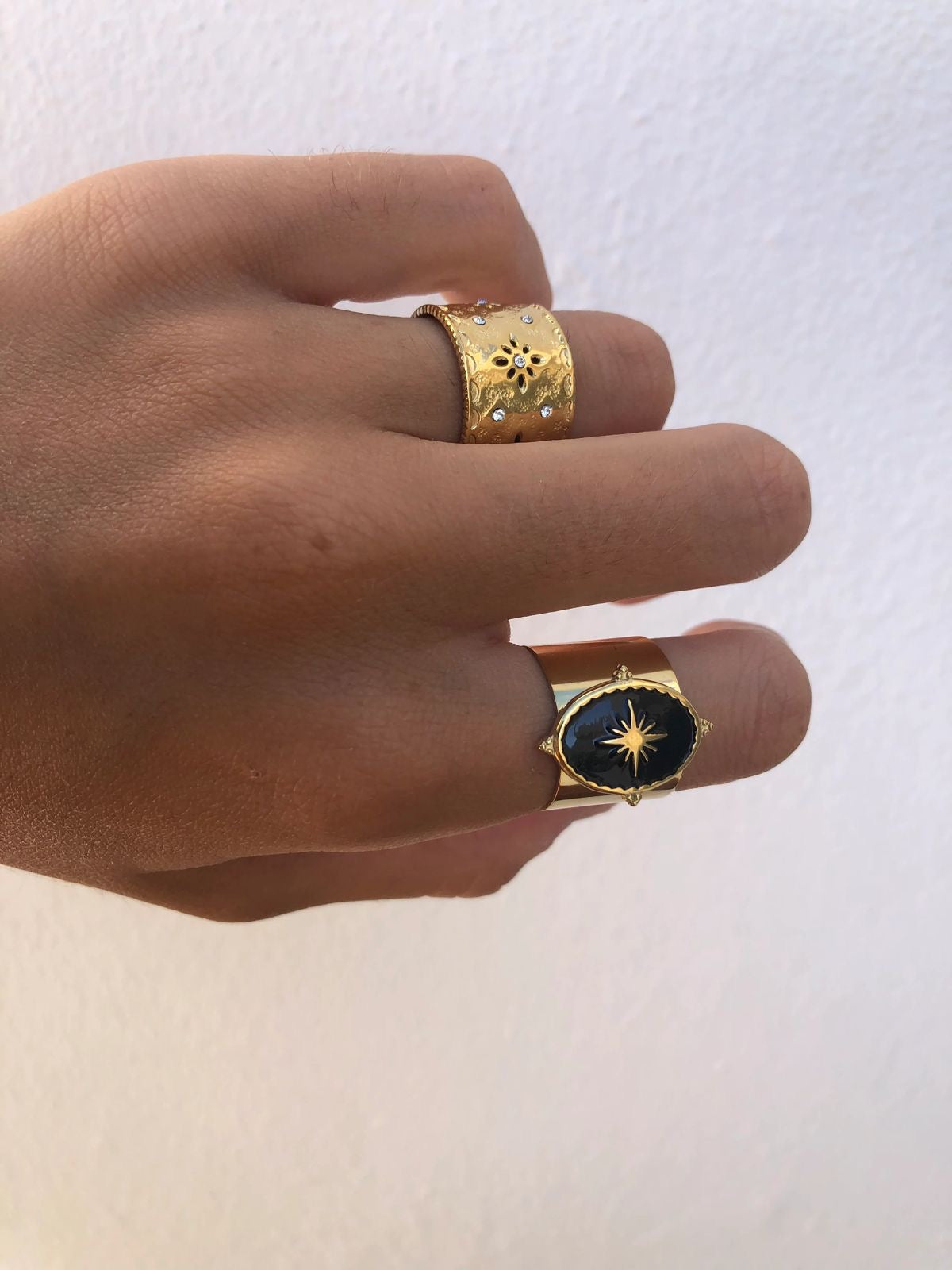 Cleopatra Band Ring