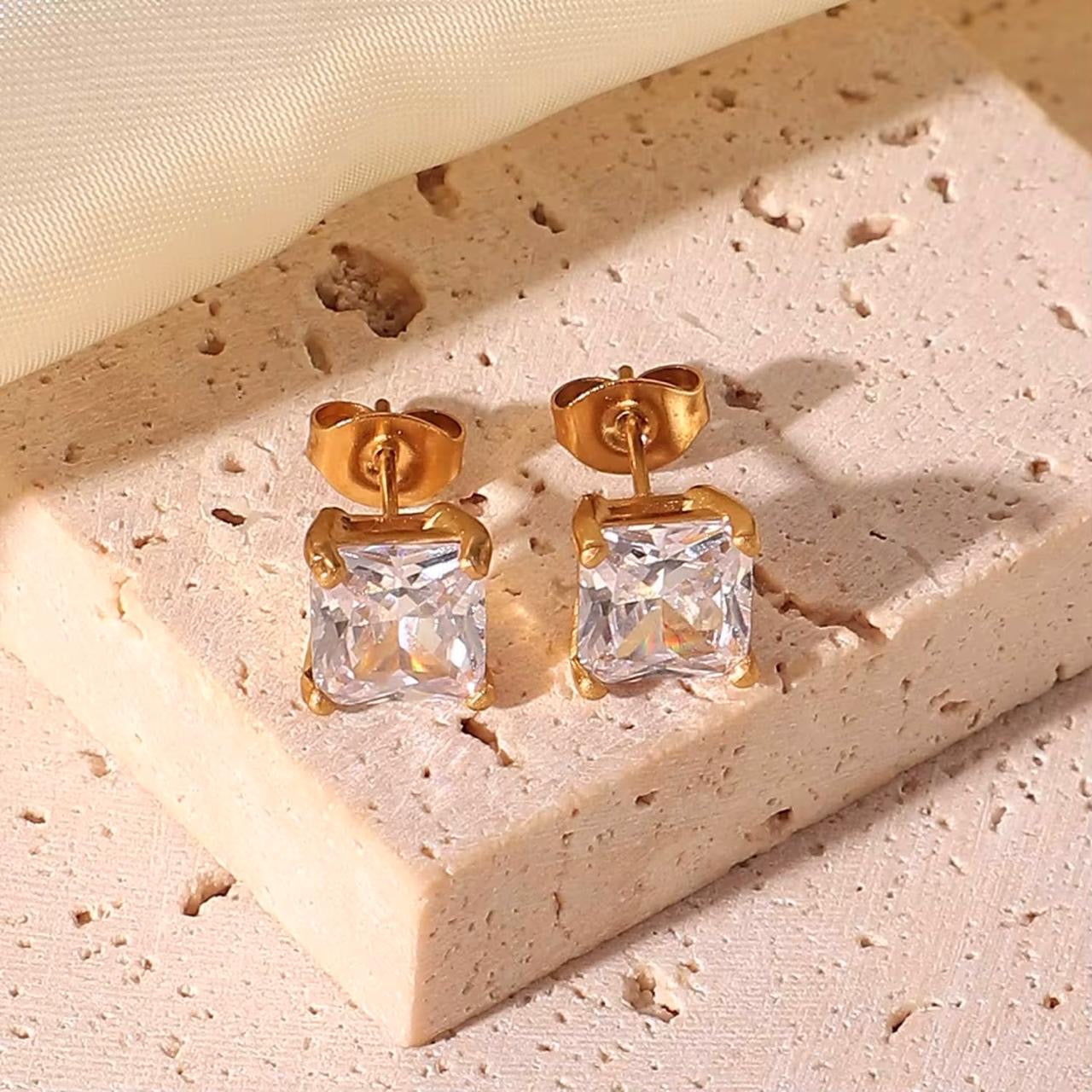 Crushed Ice Diamond Studs- 8A Zircons | Cushion Cut
