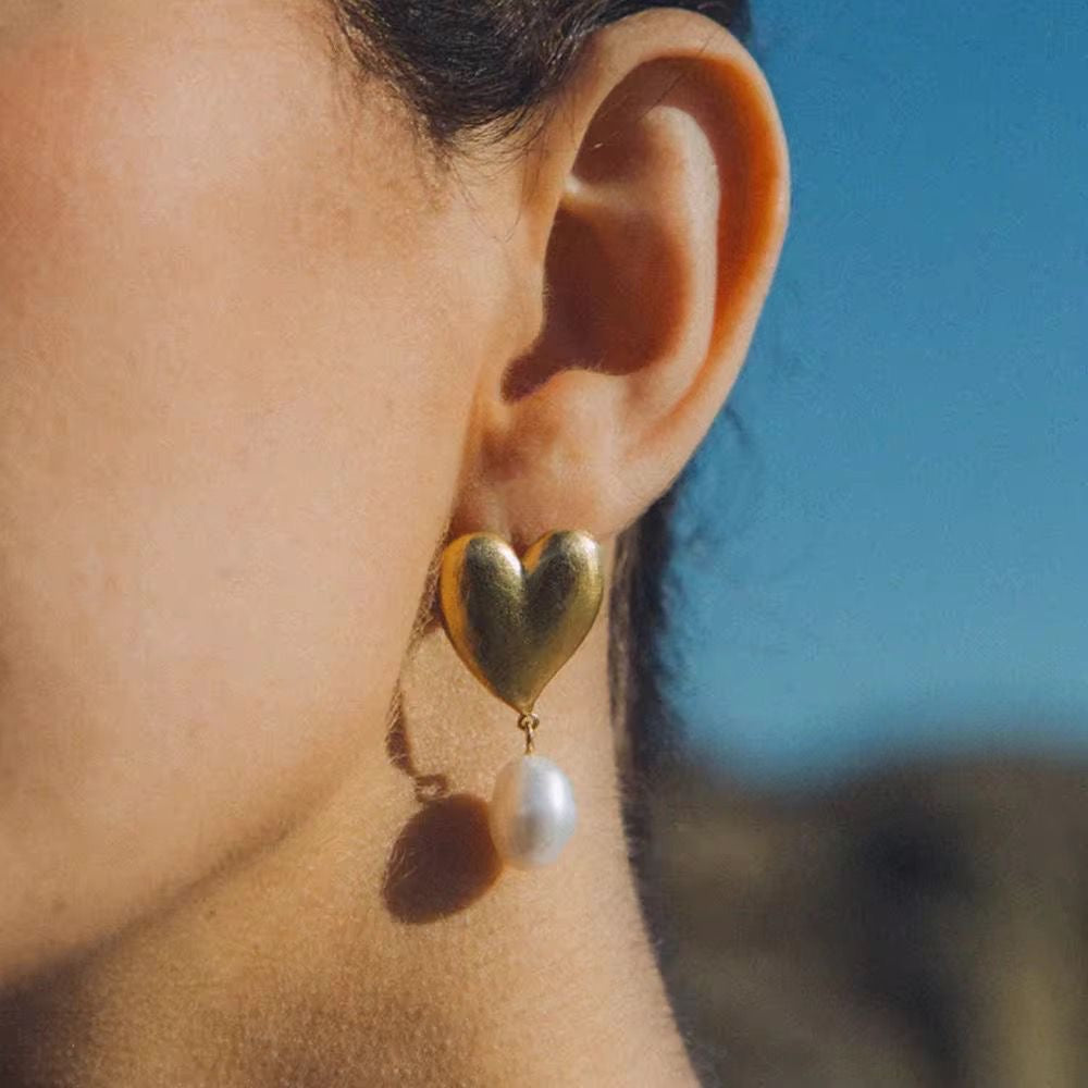 Love In Pearls & Gold Studs