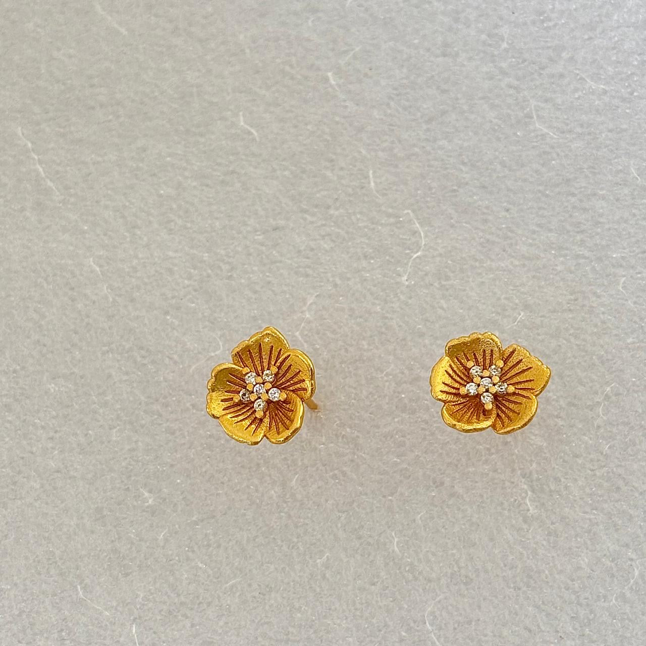 Soleil Bloom Studs