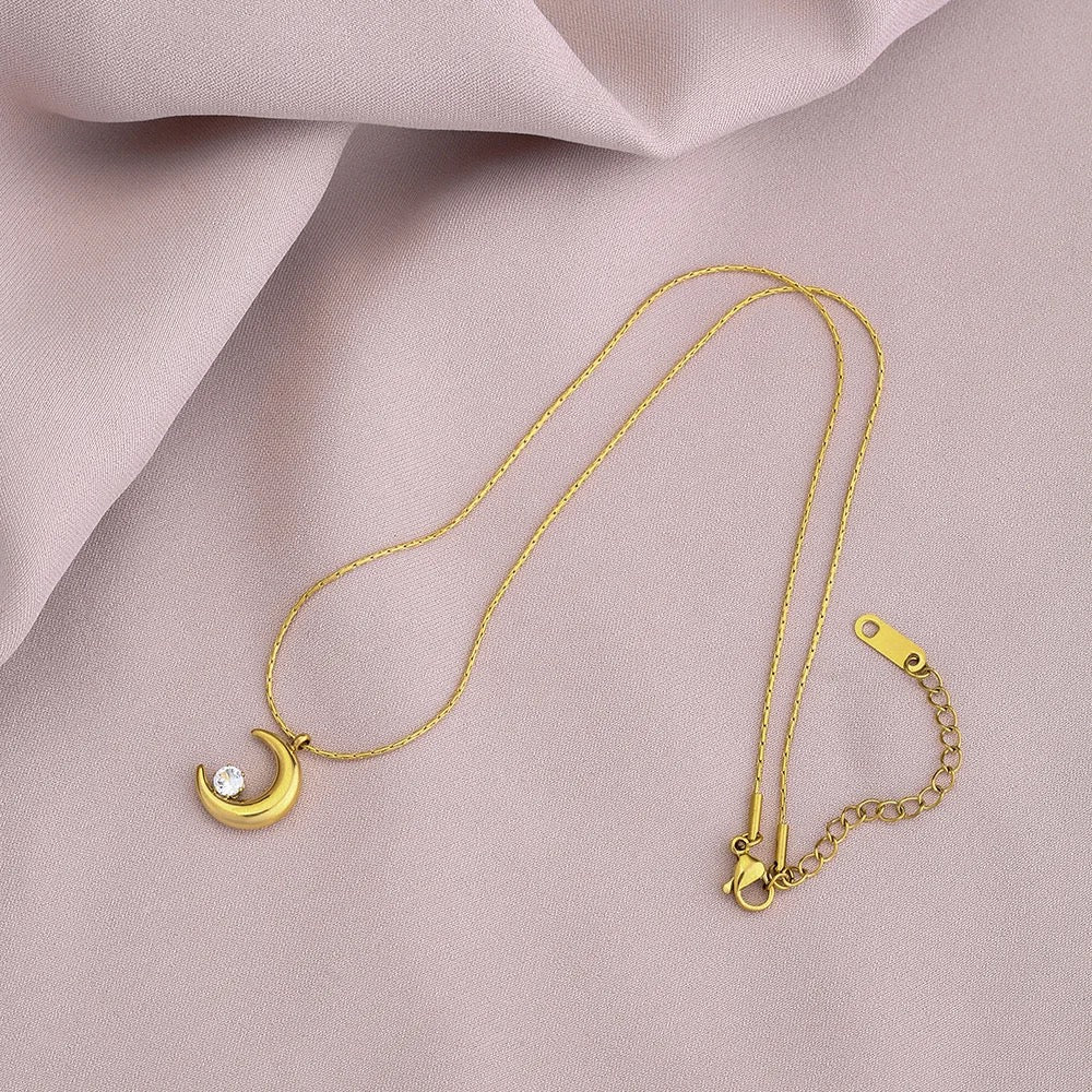 Moon Diamond Necklace -18K