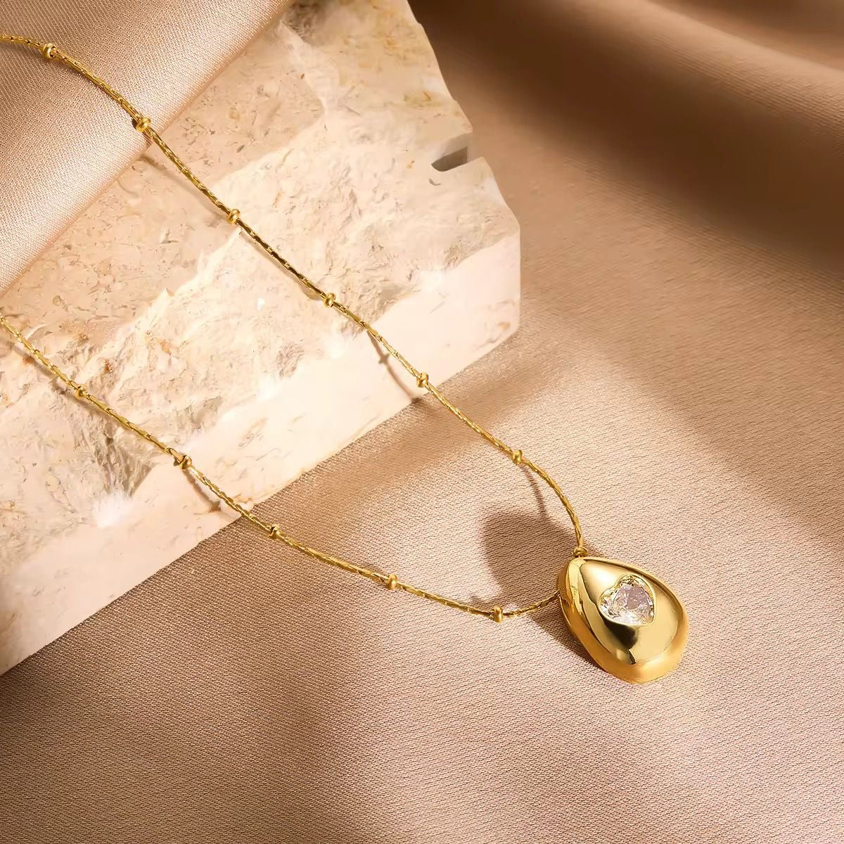 Rain Drop X Cz Heart Necklace -18K