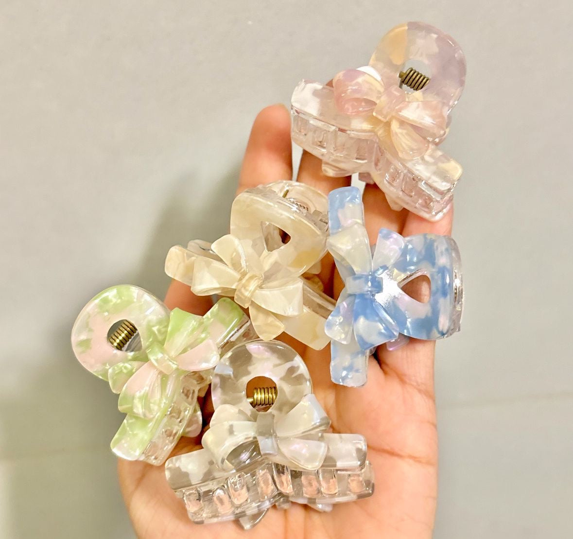 Petite Bow Claw Clip