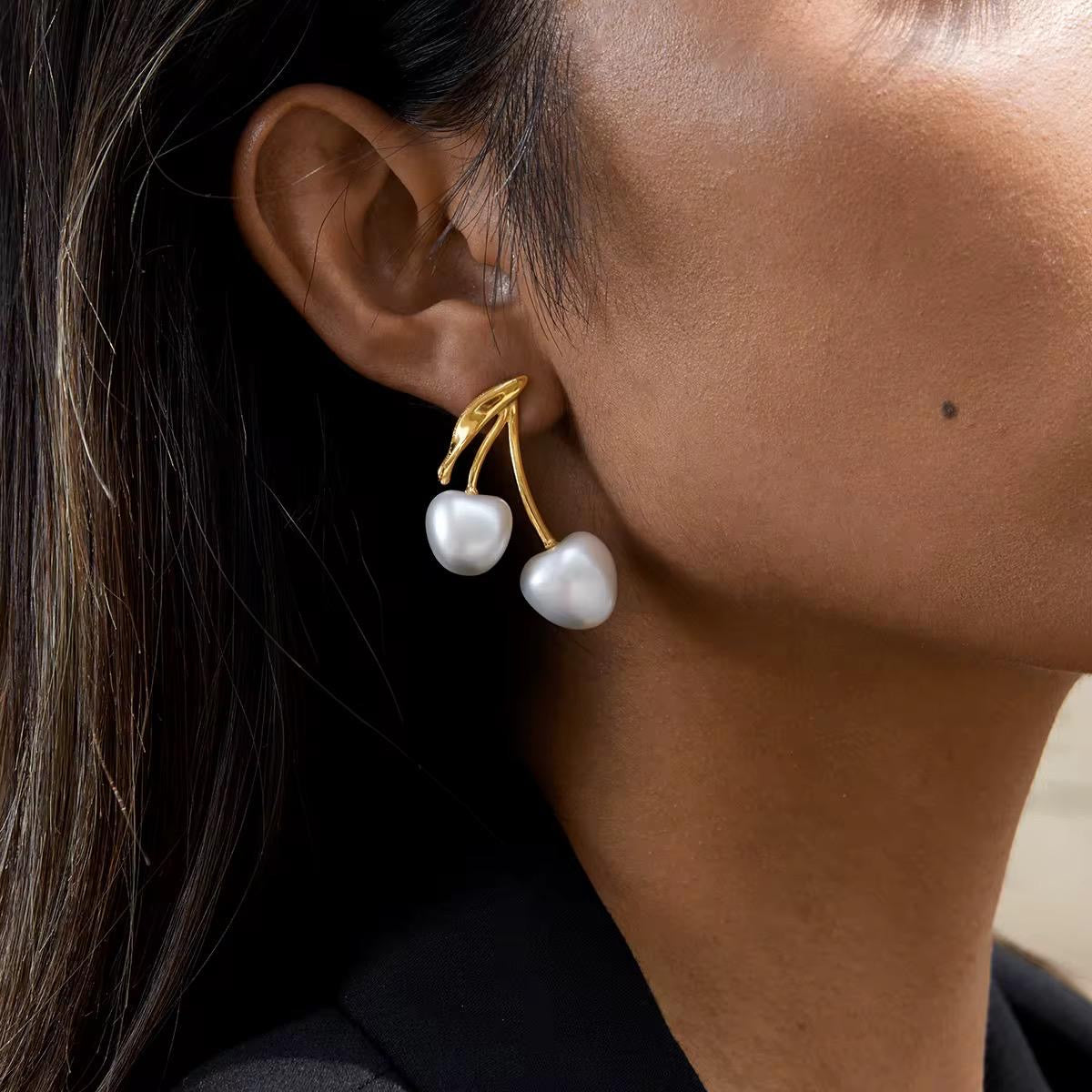 Cherrie Pearle Studs Earring