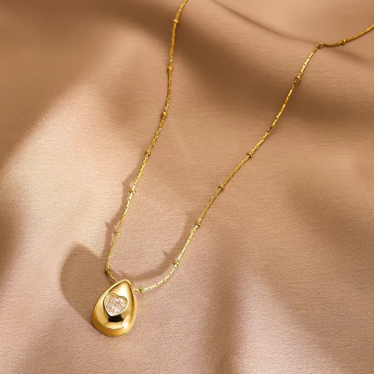 Rain Drop X Cz Heart Necklace -18K