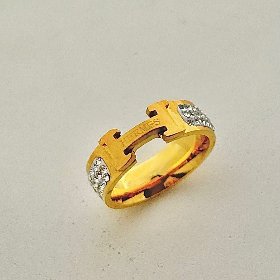 H-Diamantés Luxe Ring