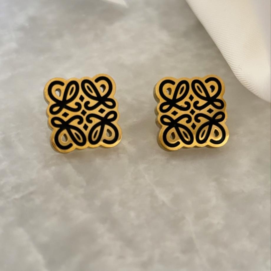 Lo Luxe Studs -18K