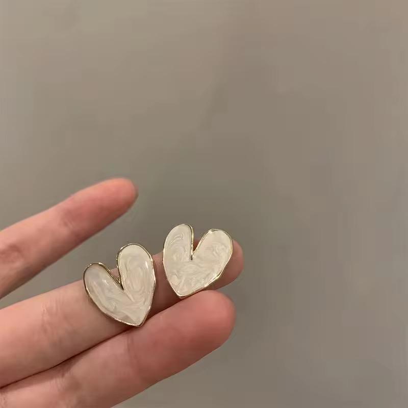 Love In Bloom Studs -Pearl White