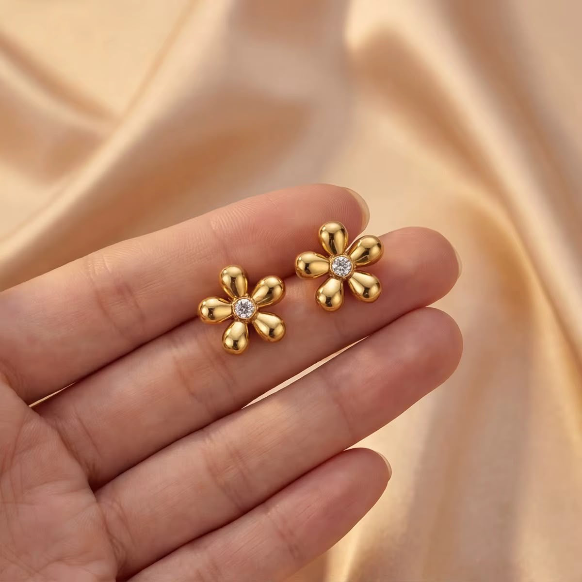 Daisy Studs