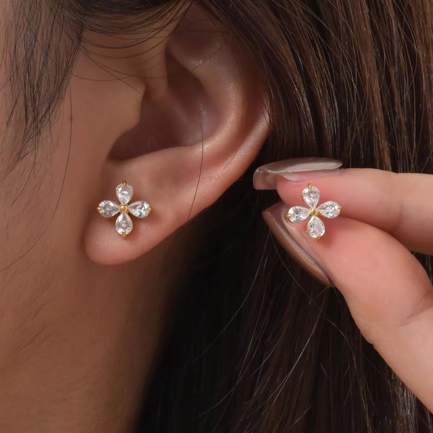 Dynasty Crystal Flora Studs