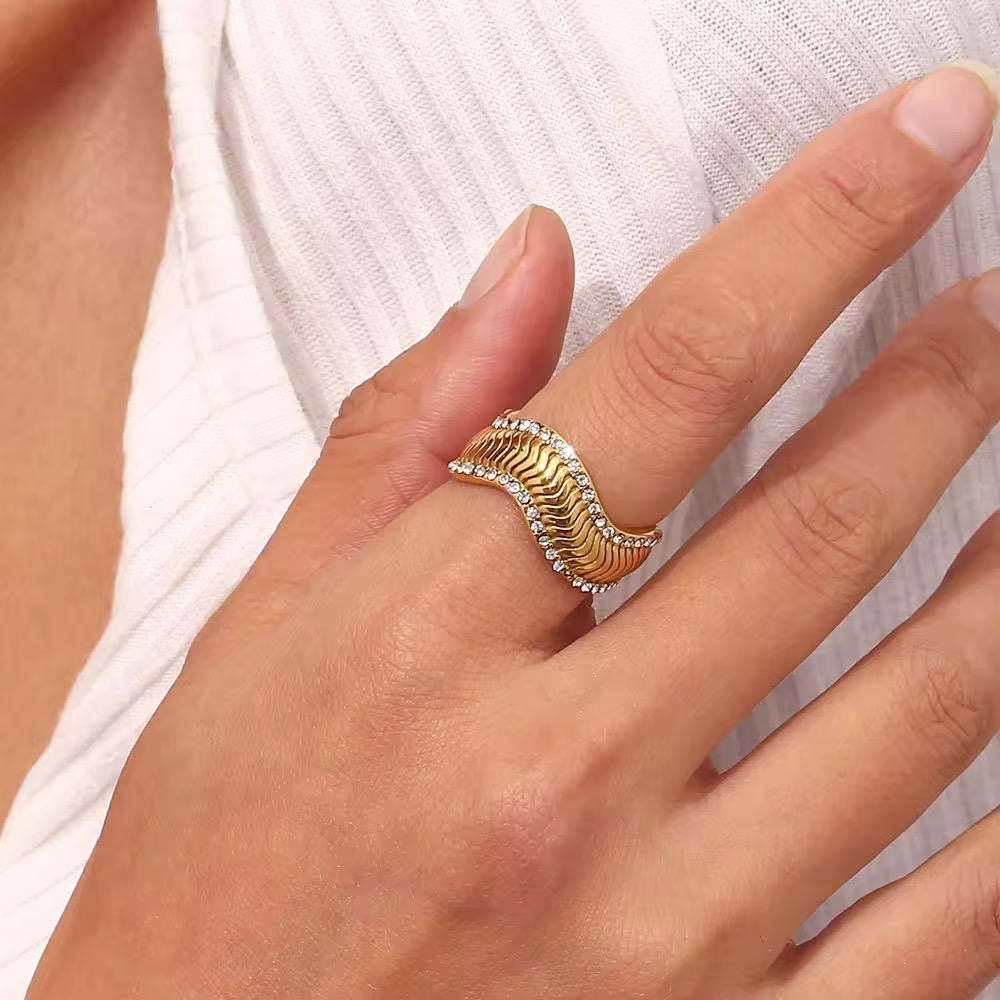 Lexux Diamond Wave Ring