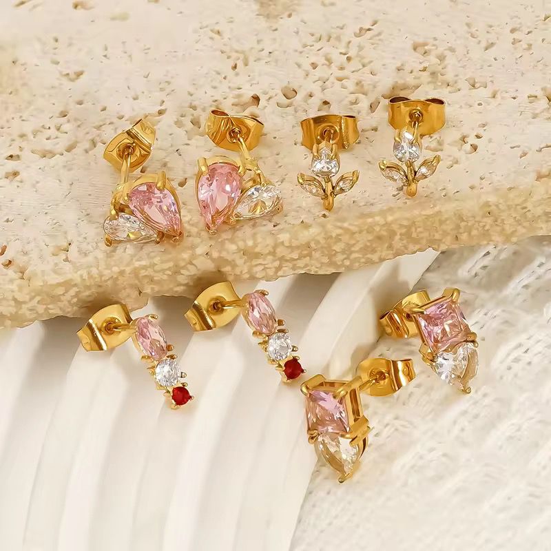 Toi Et Moi Studs