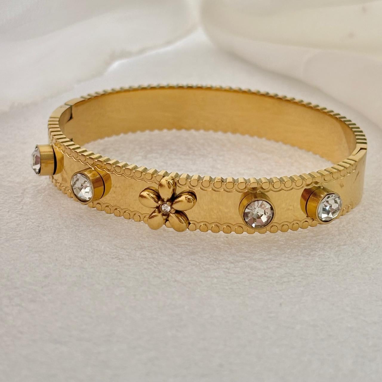 La Fleur Bracelet