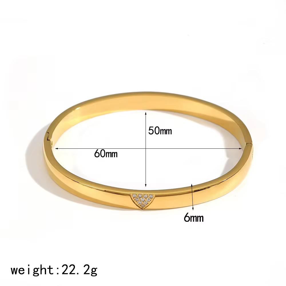 ELÉSTINE Bangle Bracelet