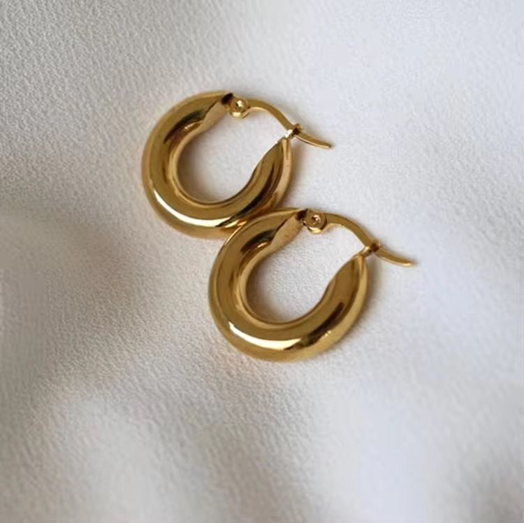 Lysa Gold Hoops -18K