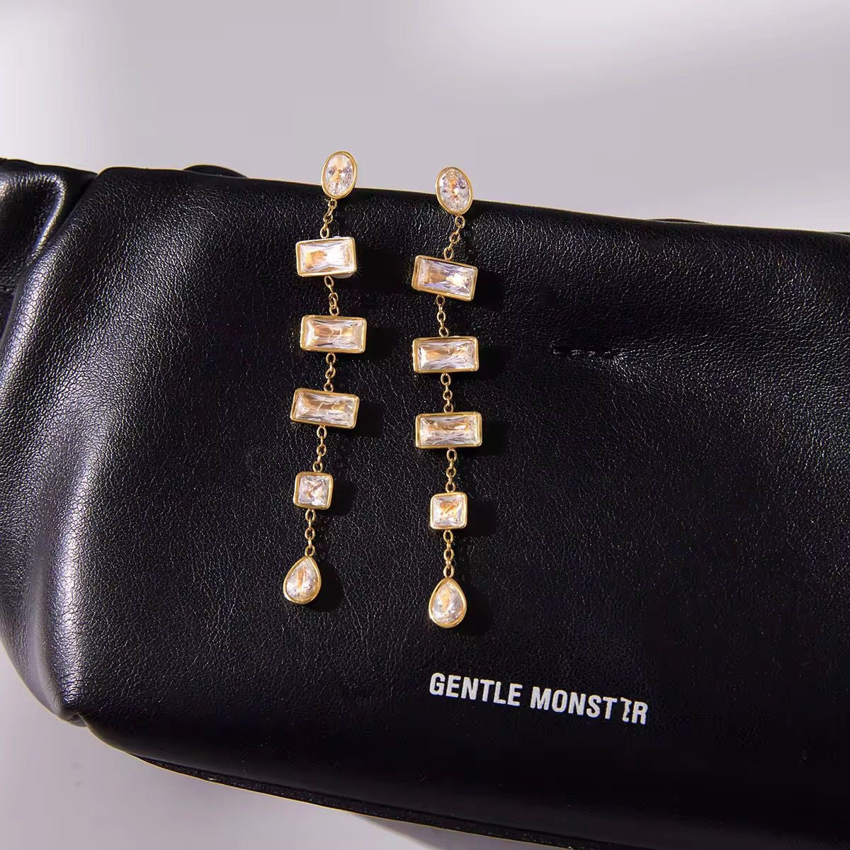 Atelier Drop Studs
