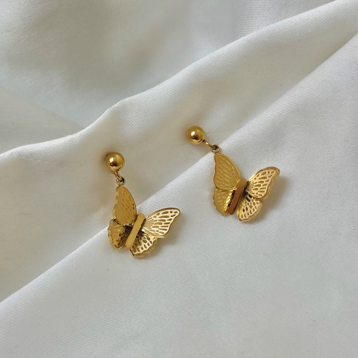 Flutter Charms Earrings -18K