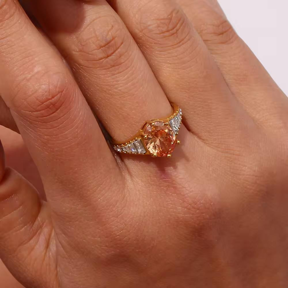 Trophy Wife Ring -Champagne