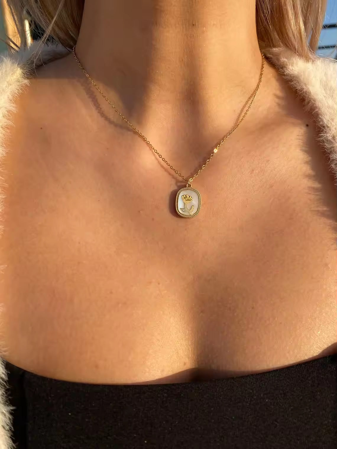 Petite Shell Flora Necklace