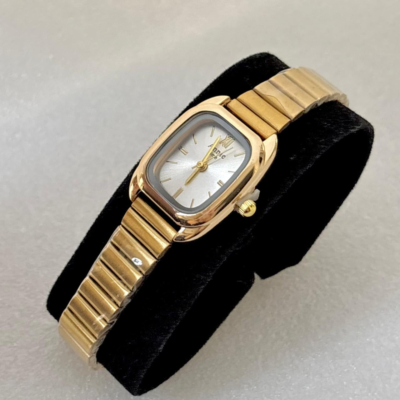 LUX Lumière Square Pearly White Watch