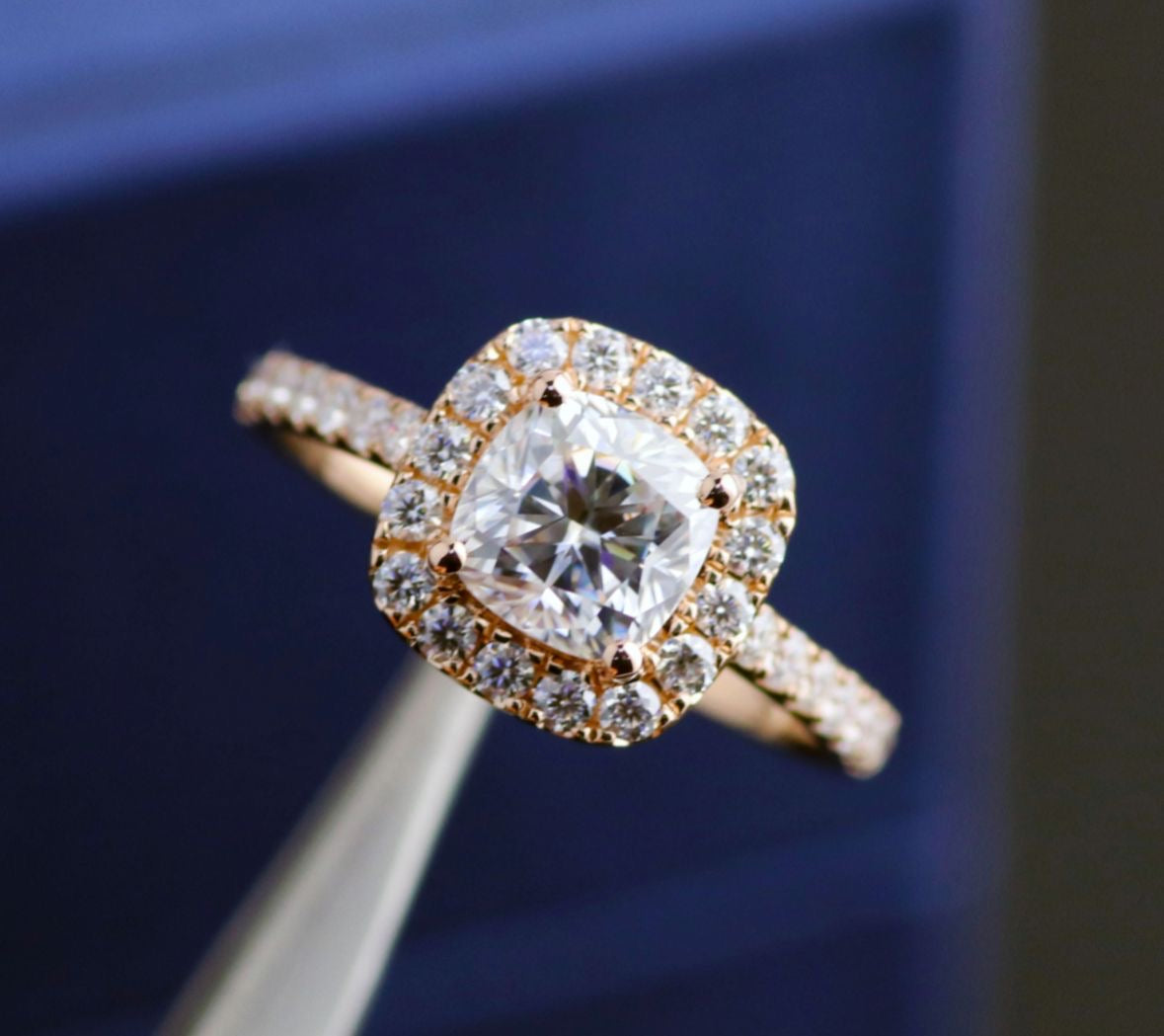 Solitaire Zircon Ring -Gold