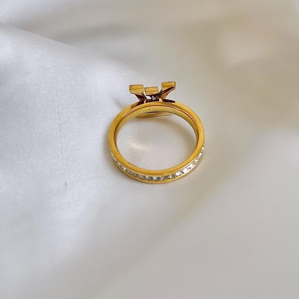 Lv Diamanté Ring -18K