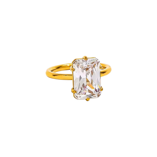 Solene Radiant Cut Ring