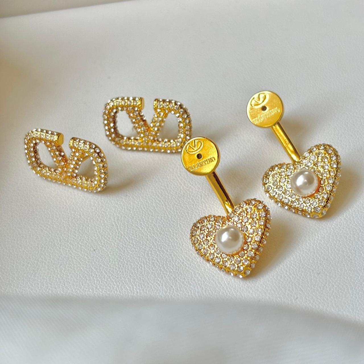 V-Swarovski Crystal Heart Studs -22K | Two Ways