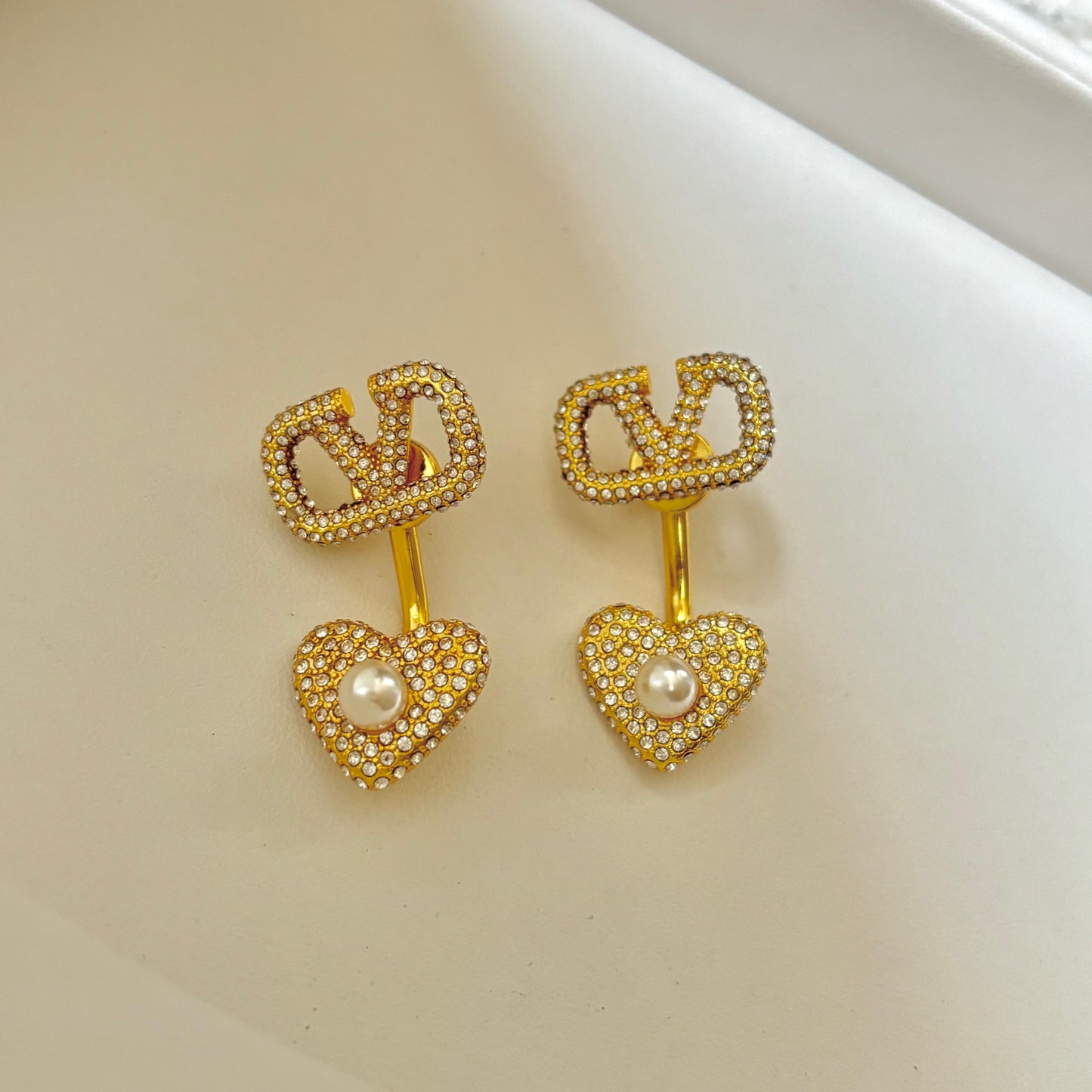 V-Swarovski Crystal Heart Studs -22K | Two Ways