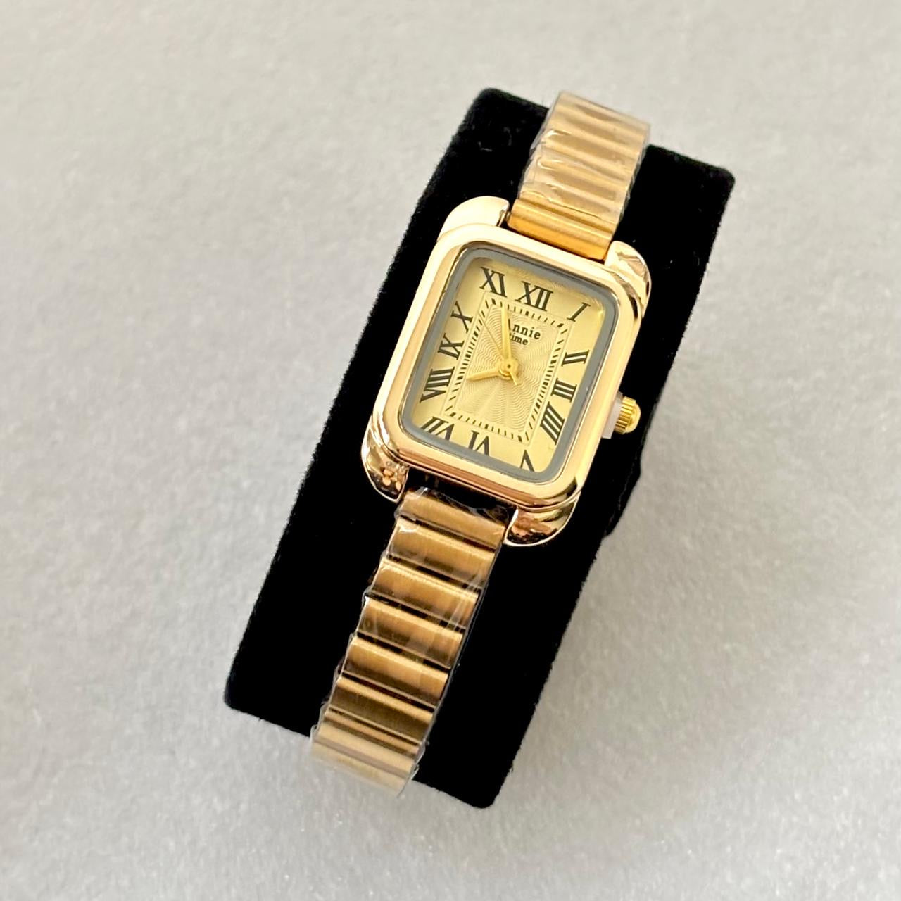 Cairo Vintage Gold Watch