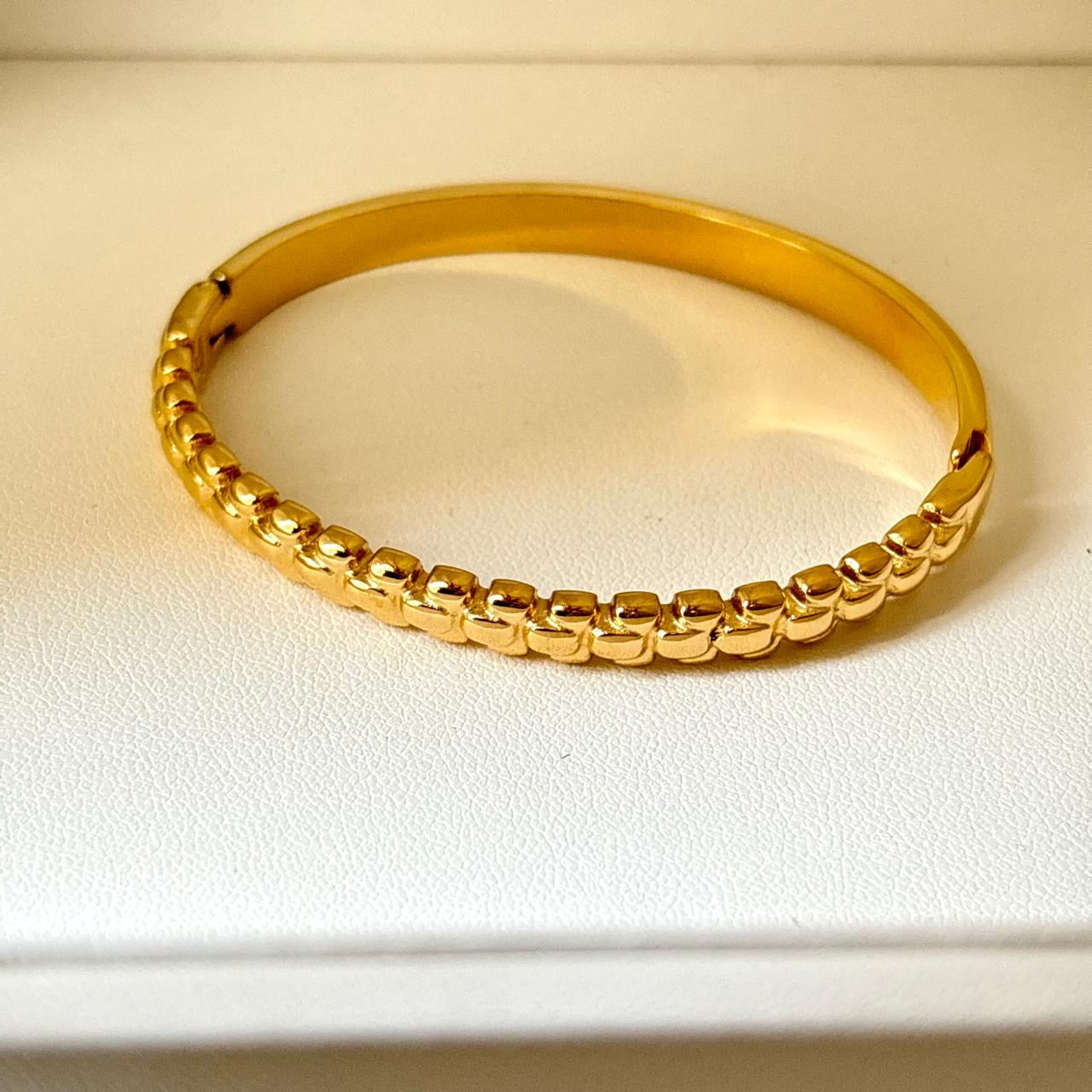 Basic Beaded Bangle -18K