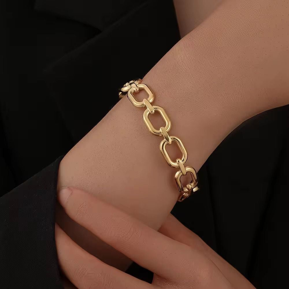 Linkco Cuff -18K