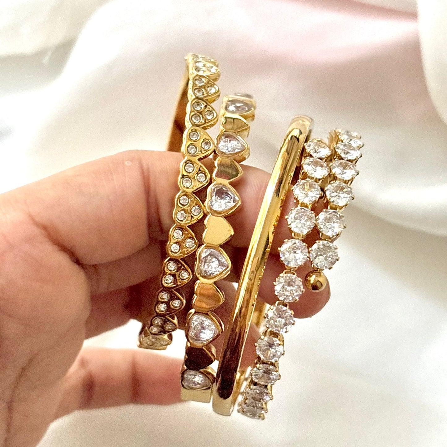 Glitzie Heart Bracelet