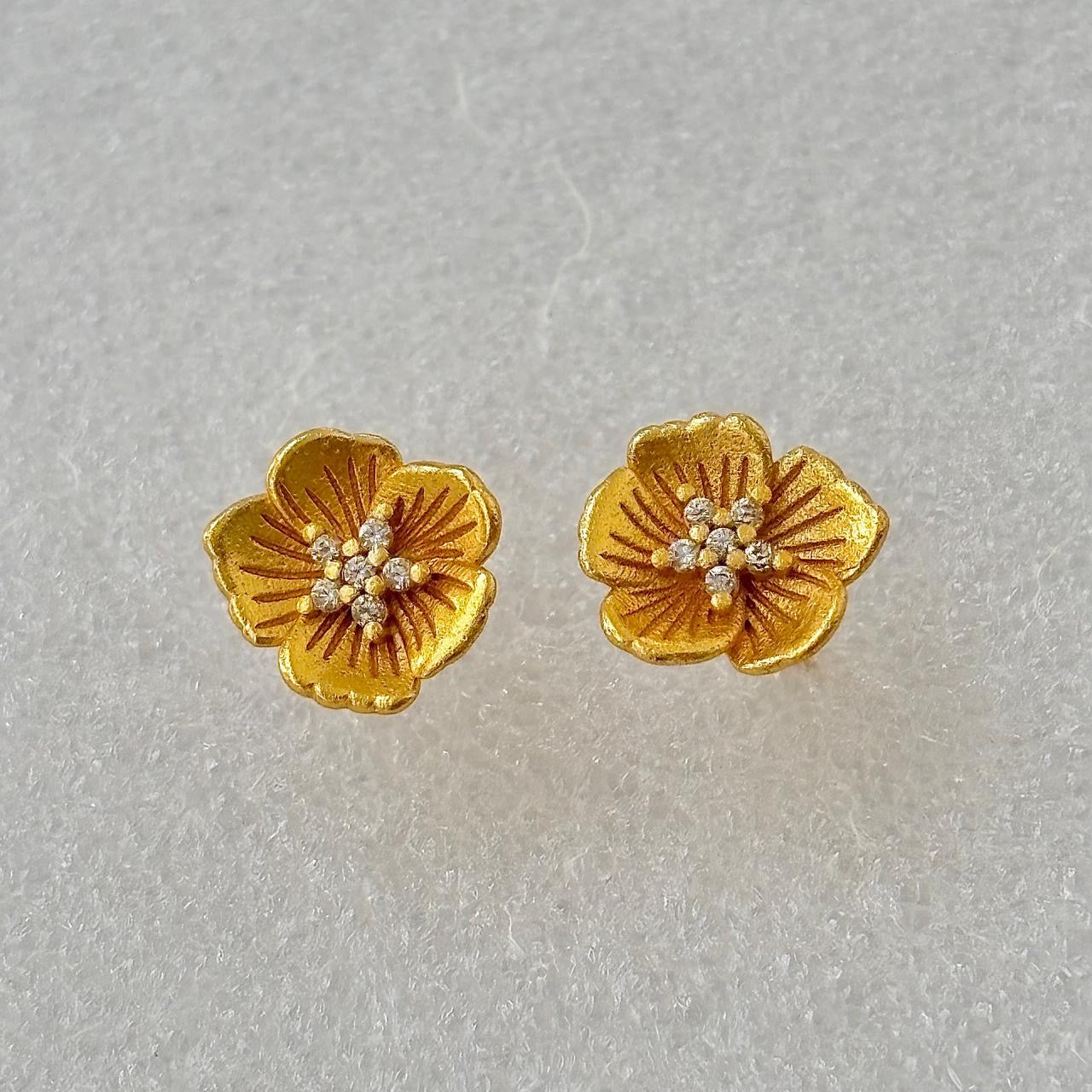 Soleil Bloom Studs