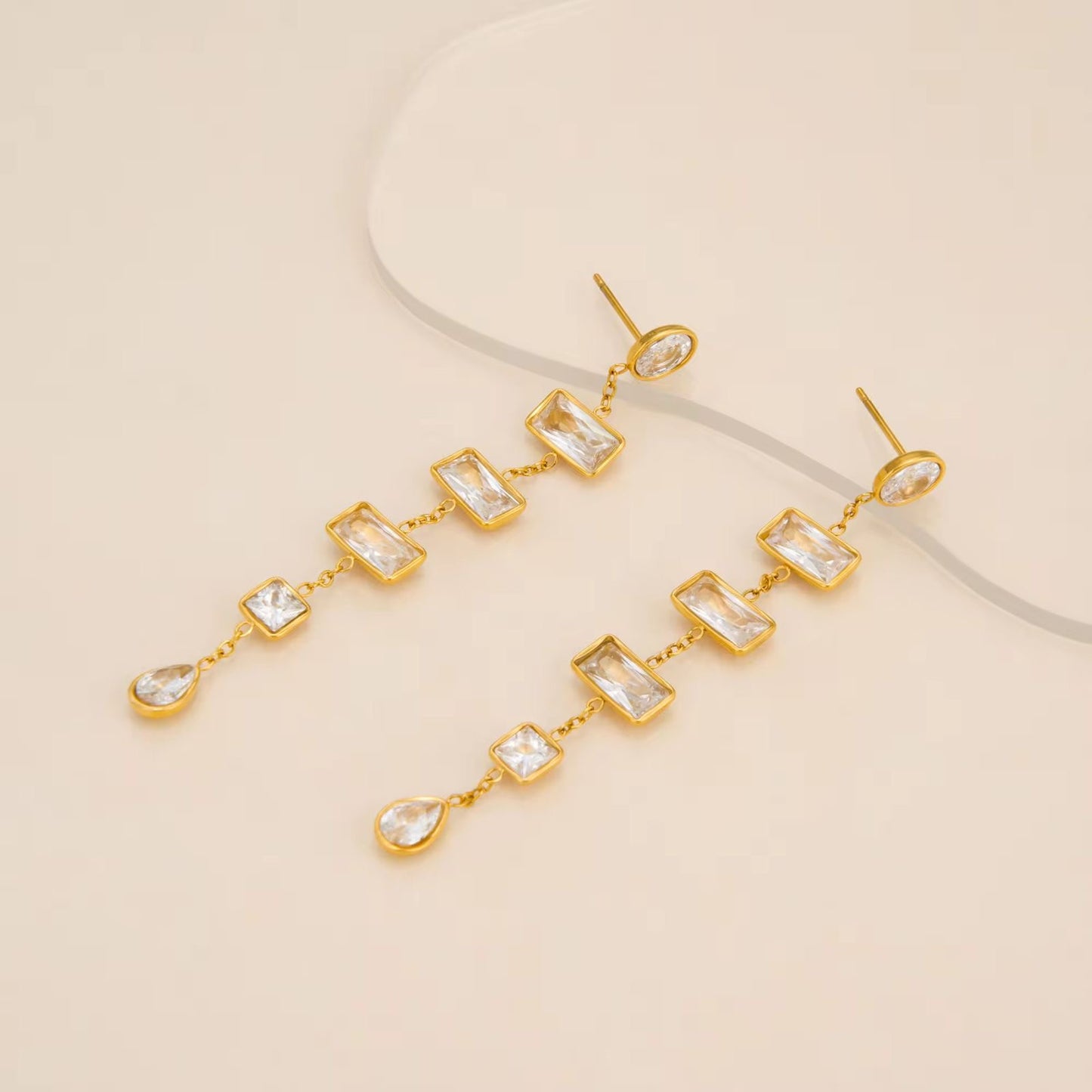 Atelier Drop Studs