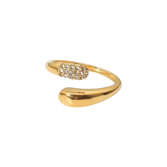 Twirling Cz Ring -18K