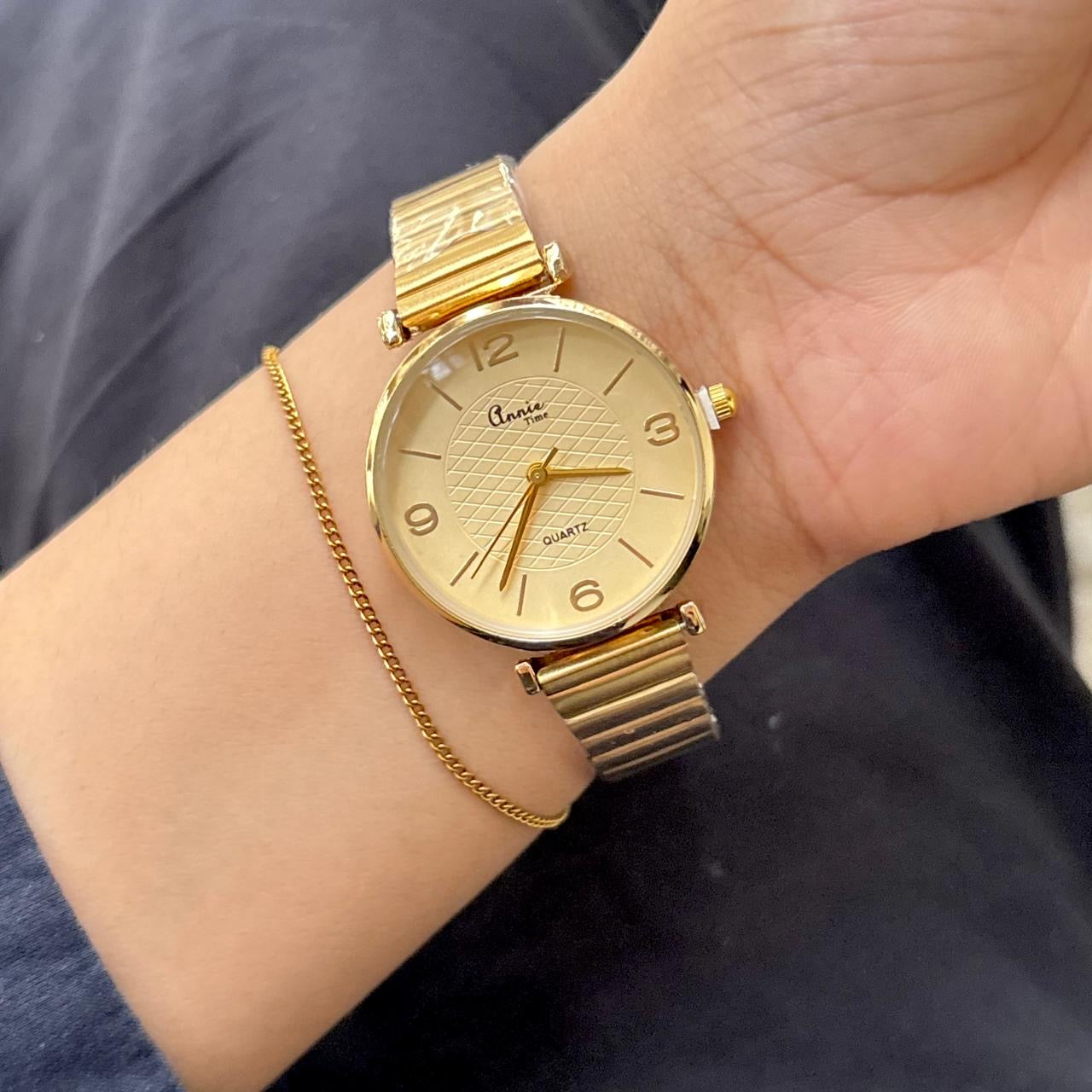 Élise Everyday Staple Gold Watch