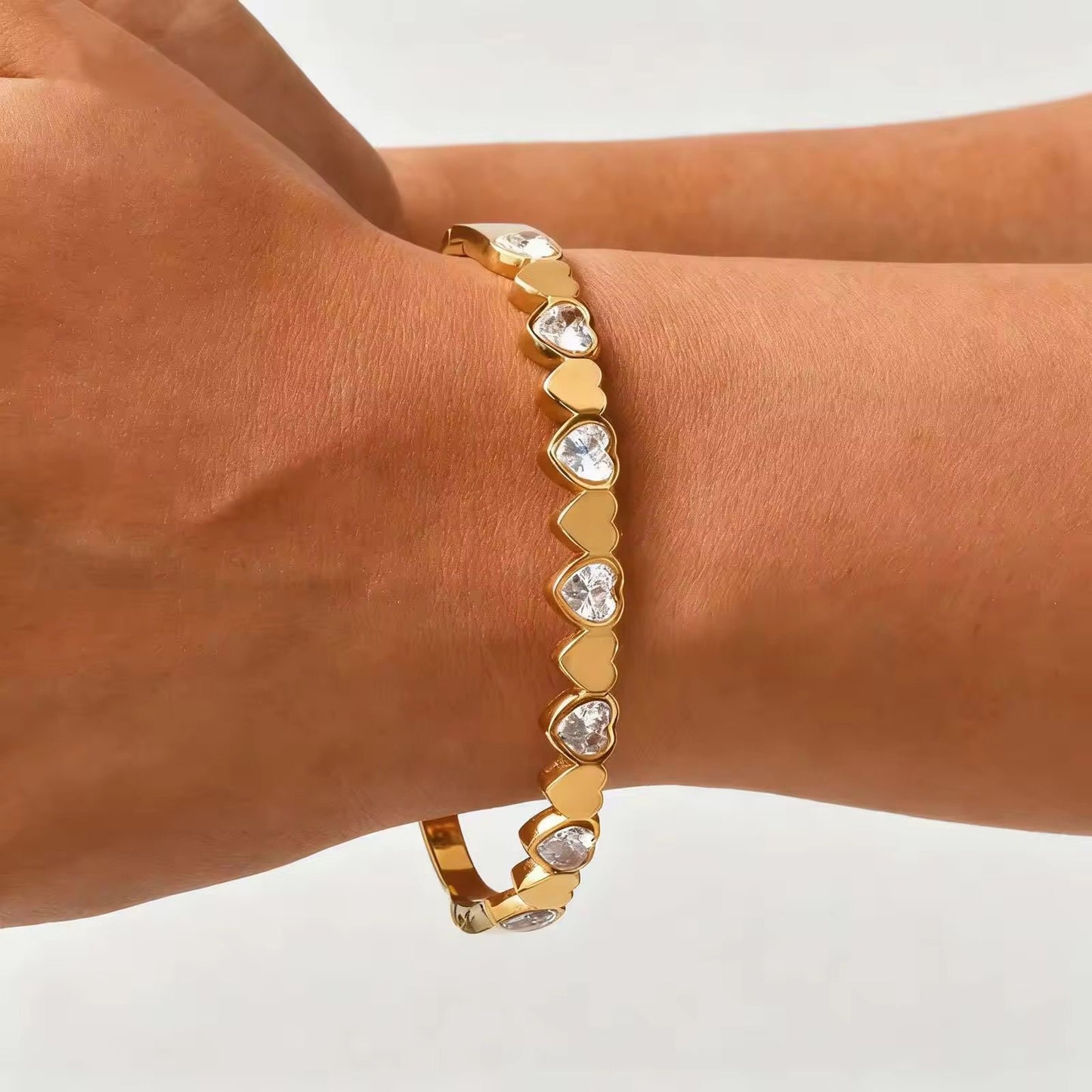 Dreamy Heart Bracelet
