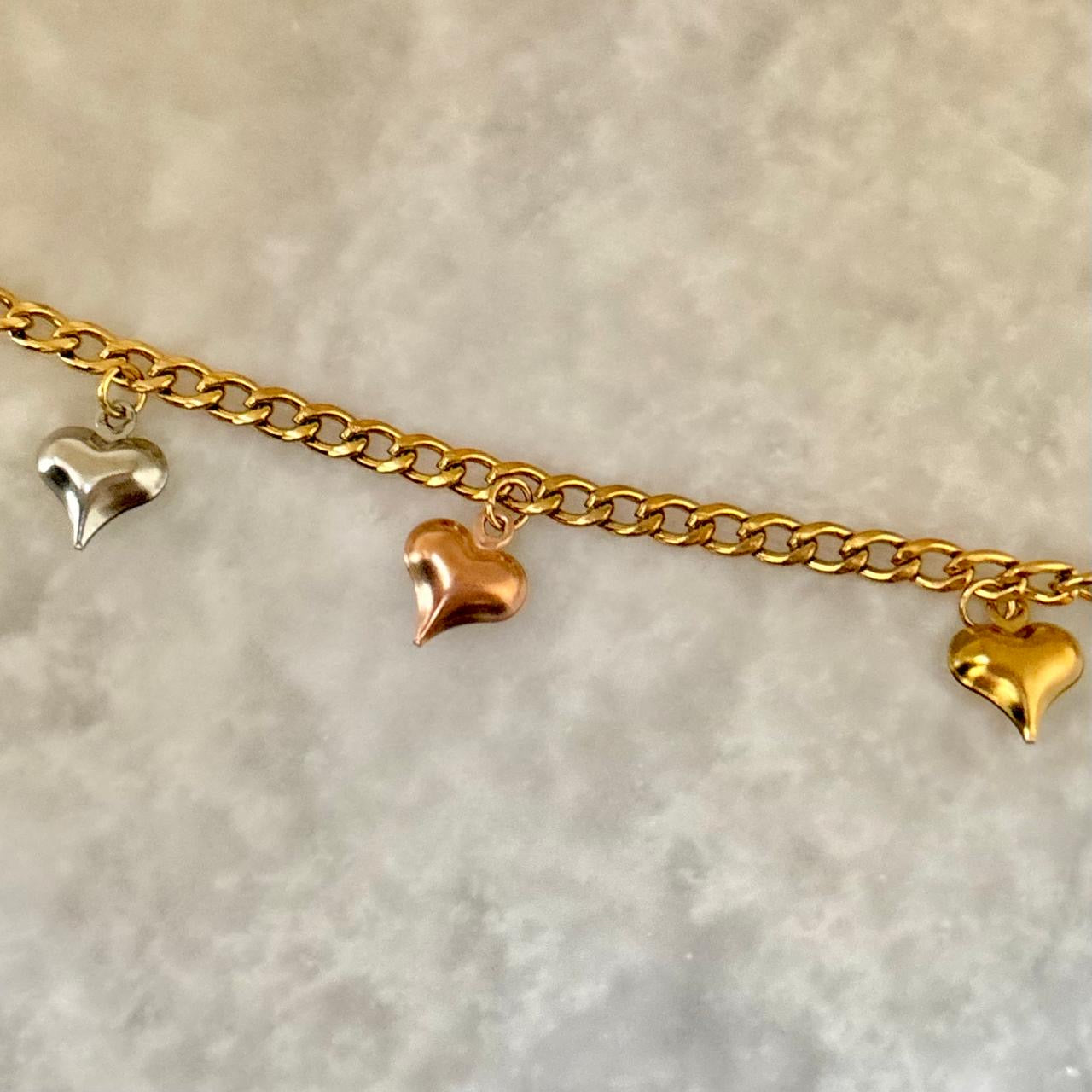 Figaro Anklet With Heart Charms -18K