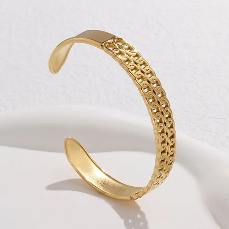 Santorini Cuff -18K