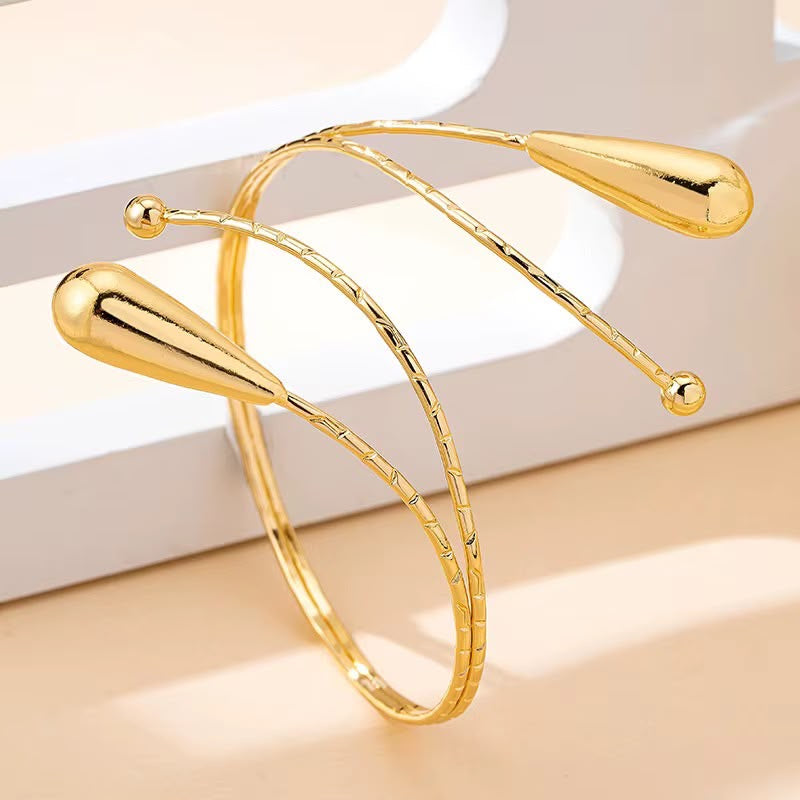 Aura Armlet