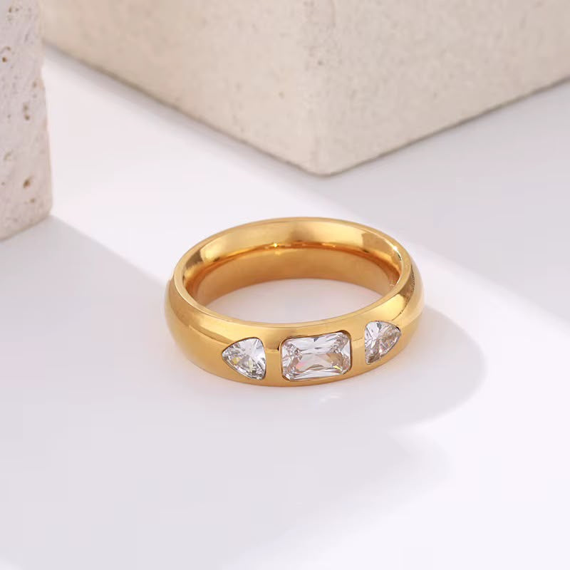 Asterina Diamond Chunks Ring
