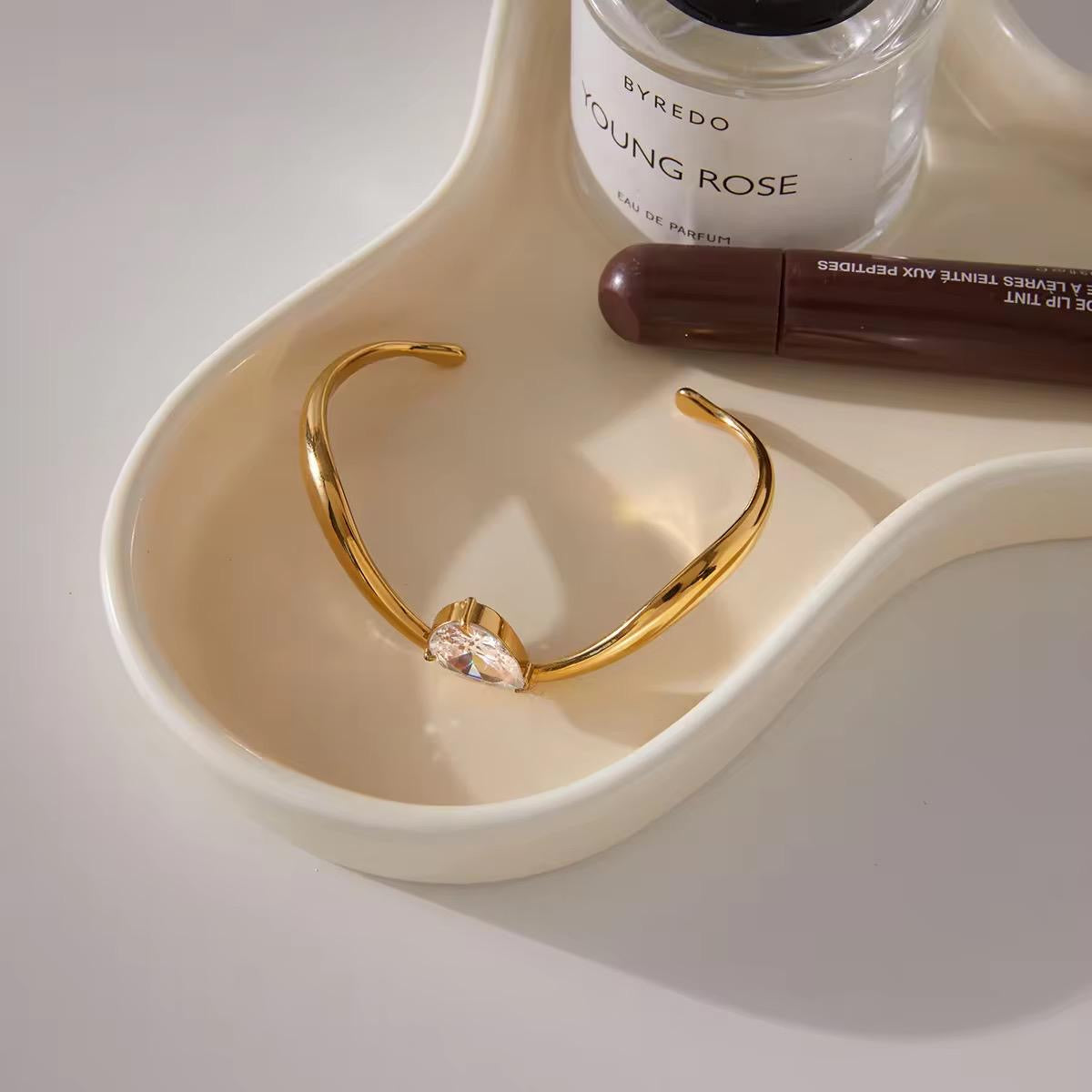 Seraphina Cuff