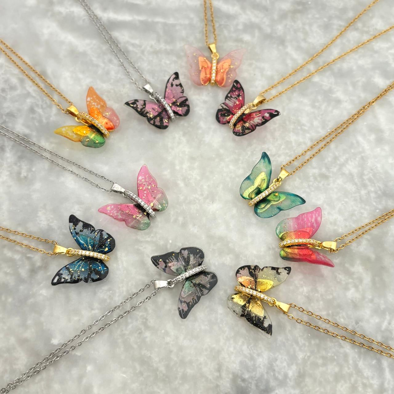 Luna Crystal Mariposa Necklace -18K