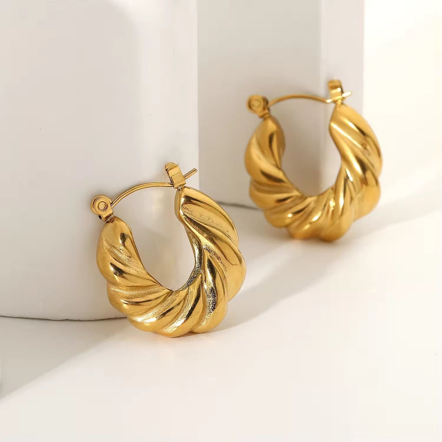 Elliana Hoops -18K